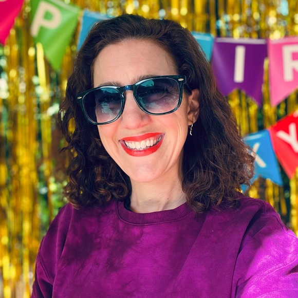 Meet your Posher, Biz On A Budget!! - Picture 1 of 1